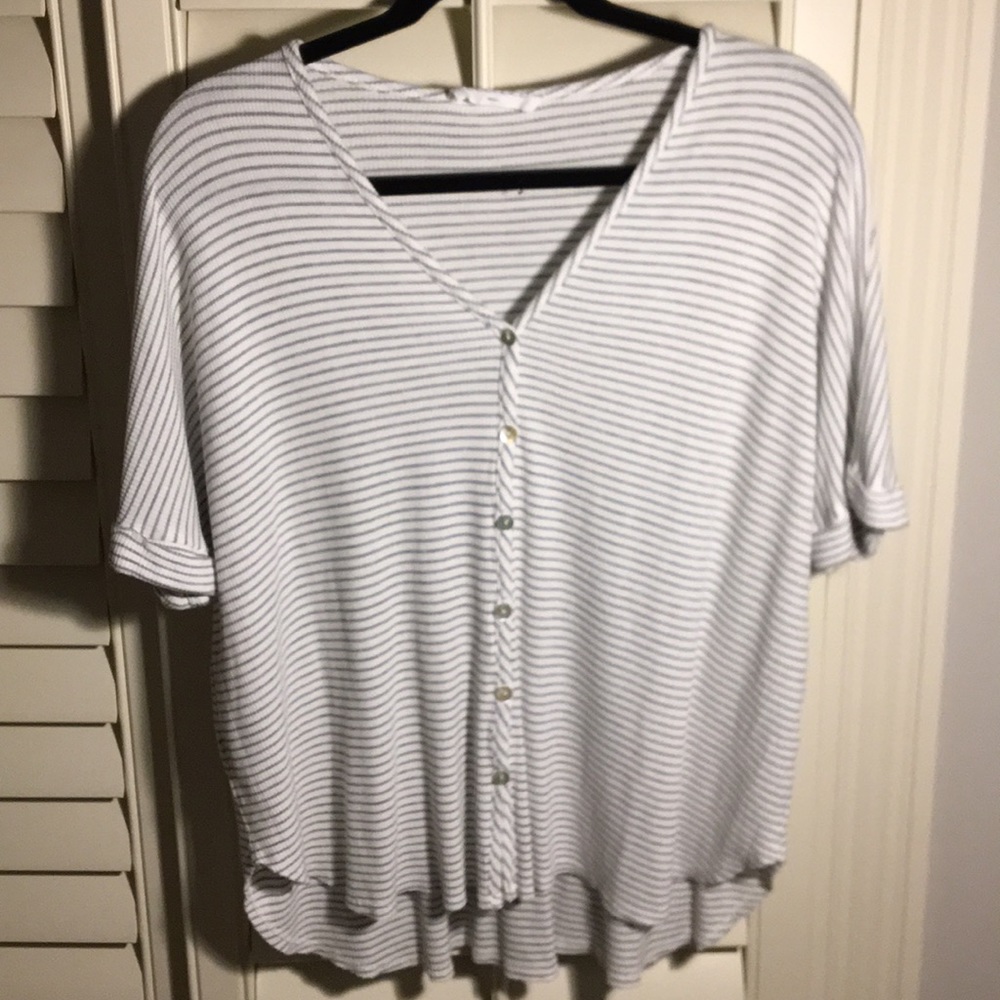 American Threads Flowy Top